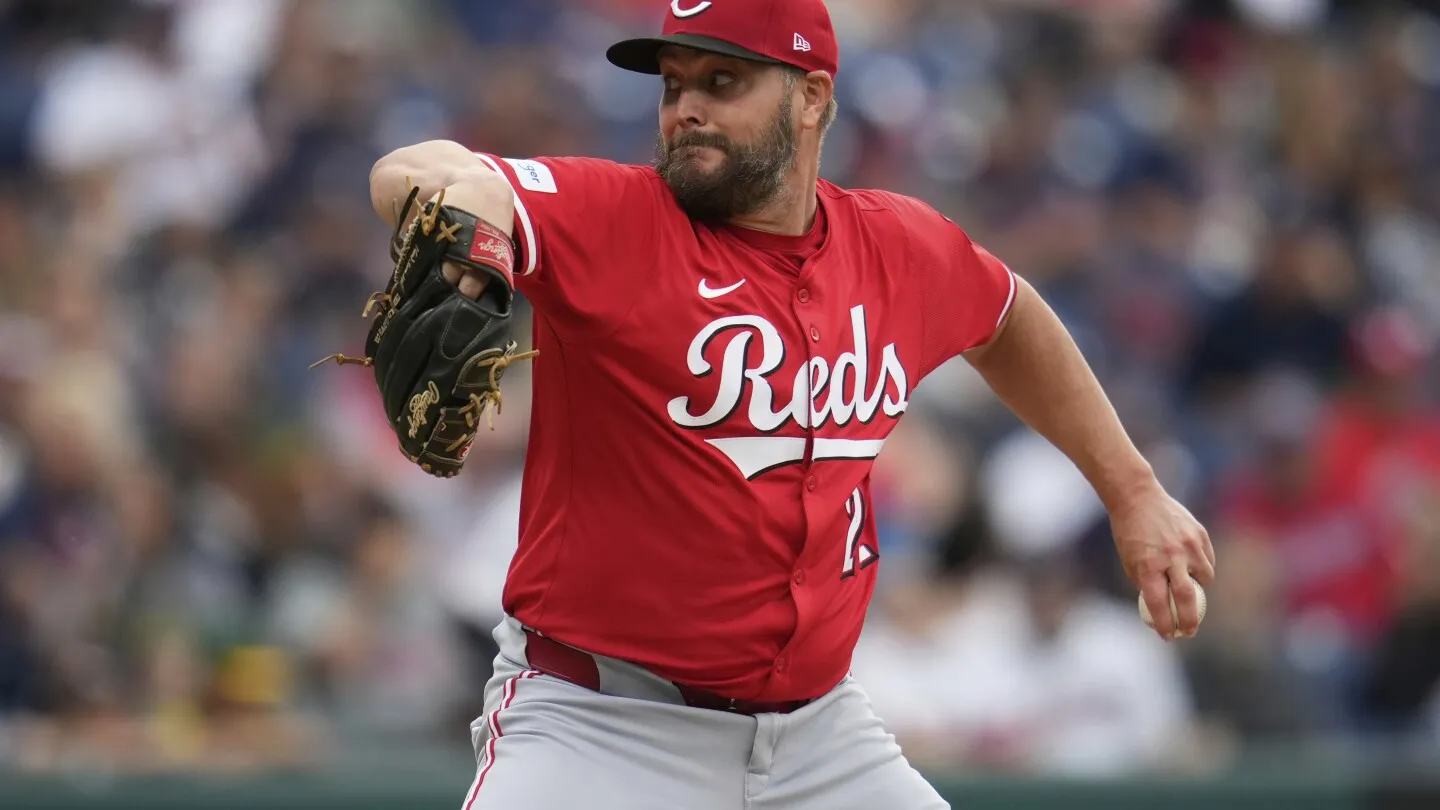 Miley menolak menanggapi tuduhan dalam dokumen pengadilan tentang kematian Tyler Skaggs