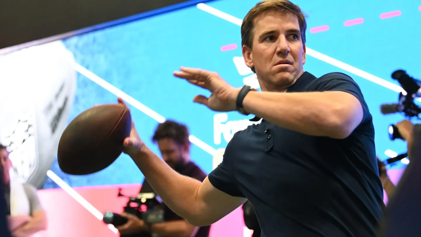 Eli Manning Mundur dari Pembelian Saham Giants, Sebut "Terlalu Mahal"